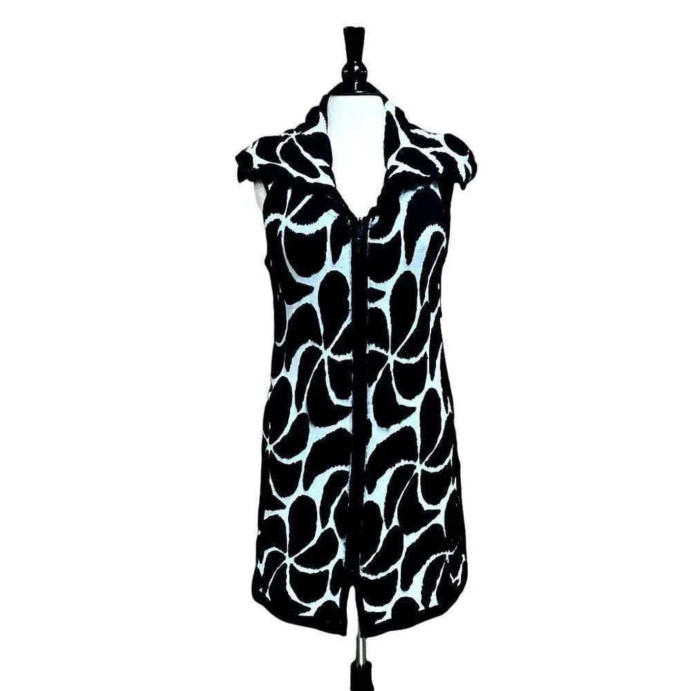 Joseph Ribkoff Black & White Reversible Sleeveless Sweater Vest Cardigan Size 12